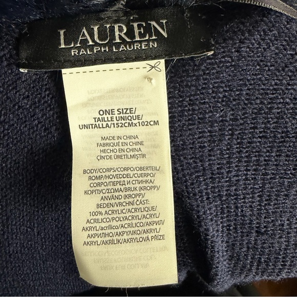 Lauren Ralph Lauren Navy Blue Elegant Draping Shawl with Faux Fur Collar - Picture 12 of 12